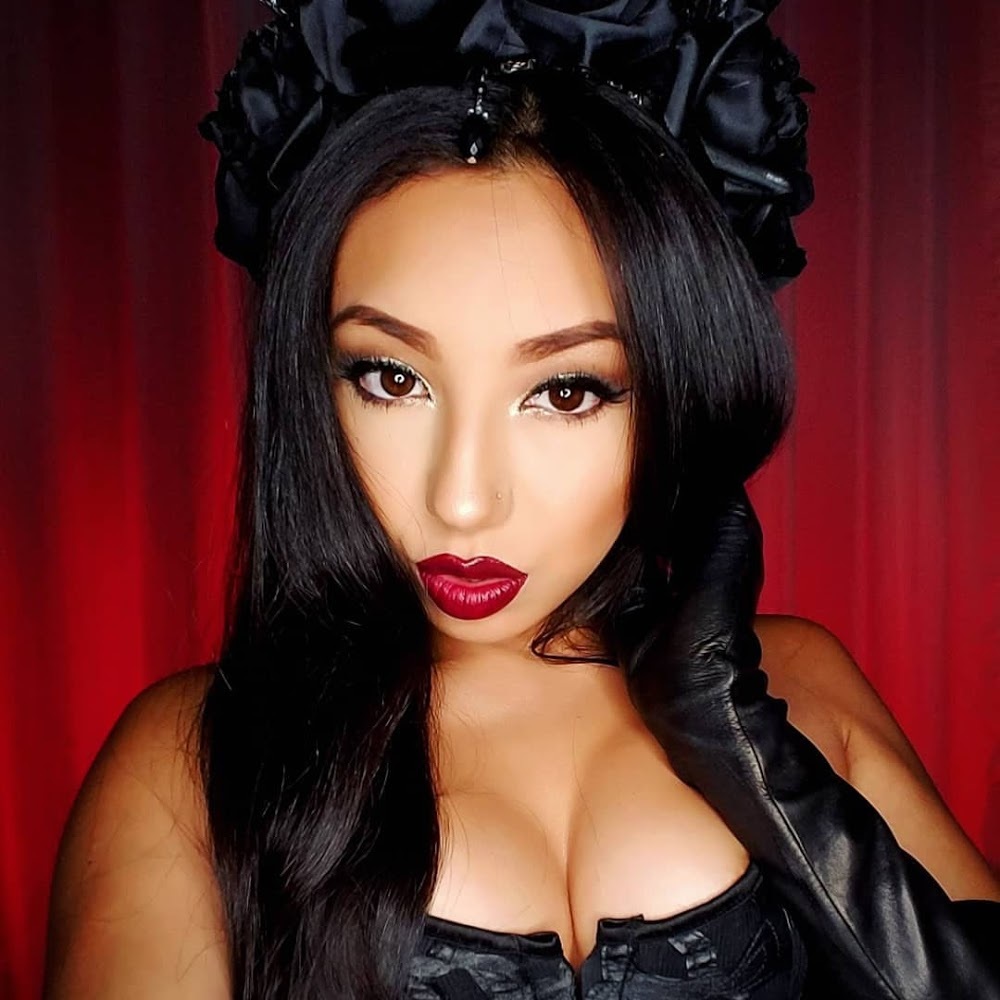 Meet your Posher, Empress